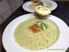 Gurkencremesuppe mit Lachs